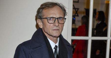 Z orkiestrą i honorami. Andrzej Chyra pożegnał ojca