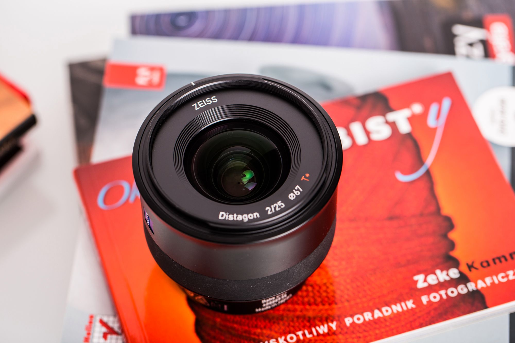 Zeiss Batis 25 mm f/2 - legendarna jakość w nowoczesnym wydaniu [recenzja] 115
