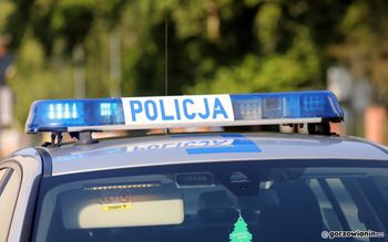 Górki Noteckie: Atak nożem i policyjna obława. Syn dźgnął matkę i uciekł