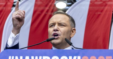 "Zwyciężymy i ocalimy Polskę". Karol Nawrocki zareagował na exit poll