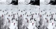 Turyści wchodzą na zamarznięte Morskie Oko. "Głupota ludzka nie zna granic"