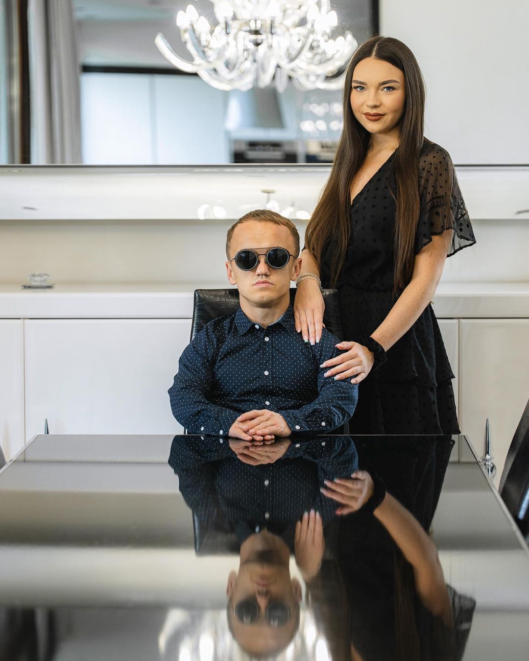 Minimajk z dziewczyną