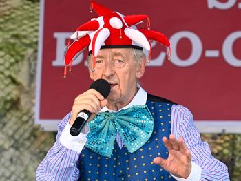 Skończył 82 lata. Tyle wynosi jego emerytura