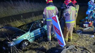 Zawichost: Wypadek. Auto w rowie