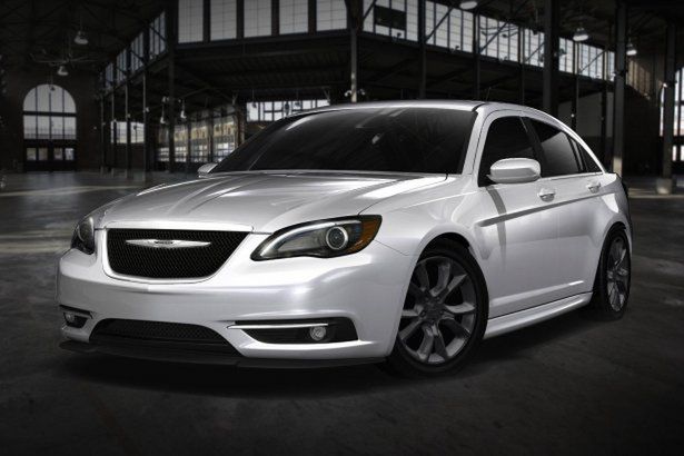 Chrysler 200 Super S pojawi się w Detroit