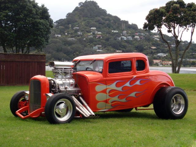 Hot Rod (fot. thehotrods.net)