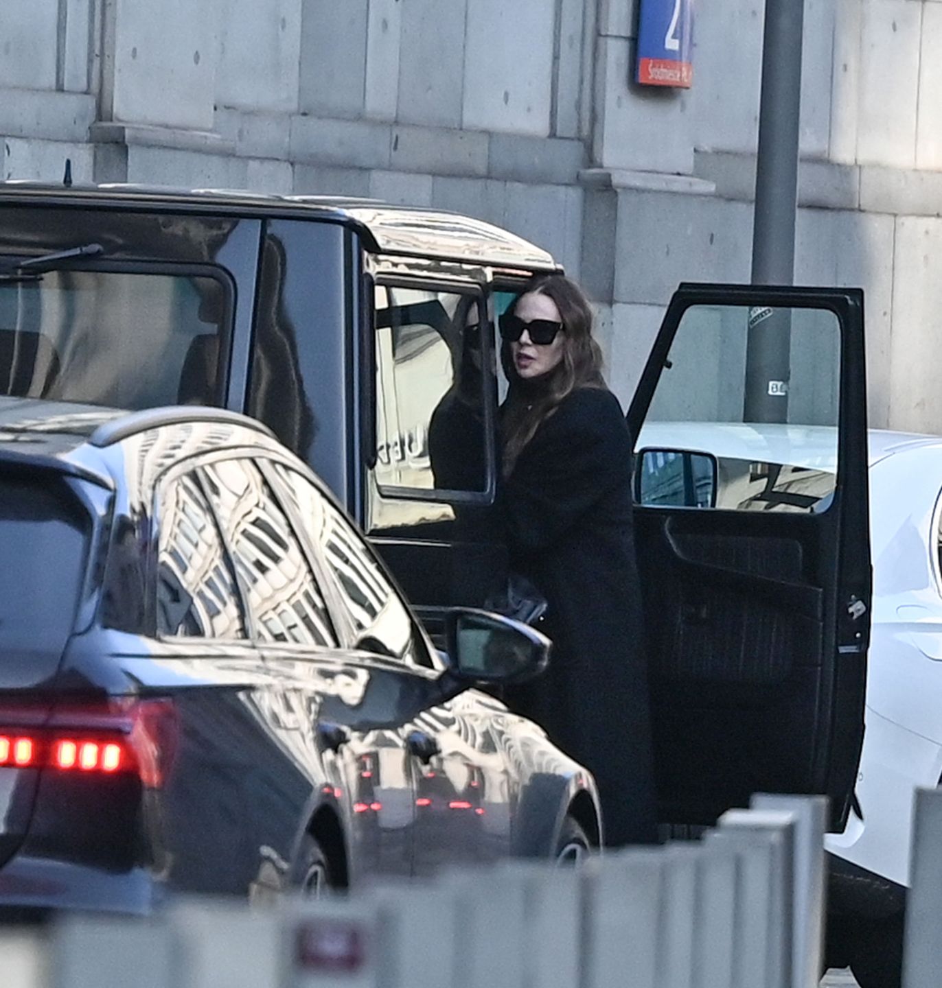 Maja Sablewska parkuje na zakazie