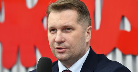 Obrady nad "Lex Czarnek" odroczone. Opozycja wygrała głosowanie