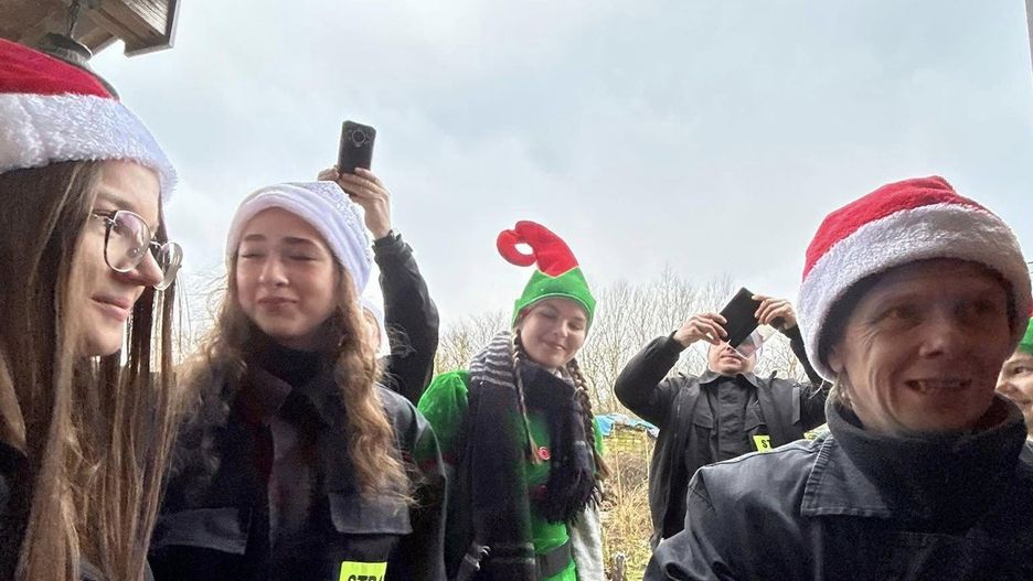 Przez dwa dni, sobotę i niedzielę święty Mikołaj, wywodzący się z szeregów Ochotniczej Straży Pożarnej w Linowie, w gminie Zawichost ciężko pracował.