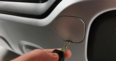 Zaślepka w zderzaku. Każdy powinien wiedzieć, do czego służy