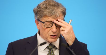 Pouczał ludzi, a sam robi coś takiego. Bill Gates w opałach