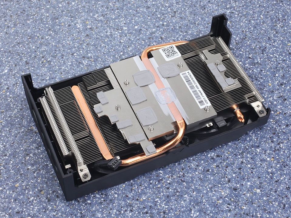 Karta graficzna Gigabyte GeForce RTX 4060 WindForce OC - chłodzenie WindForce 2X