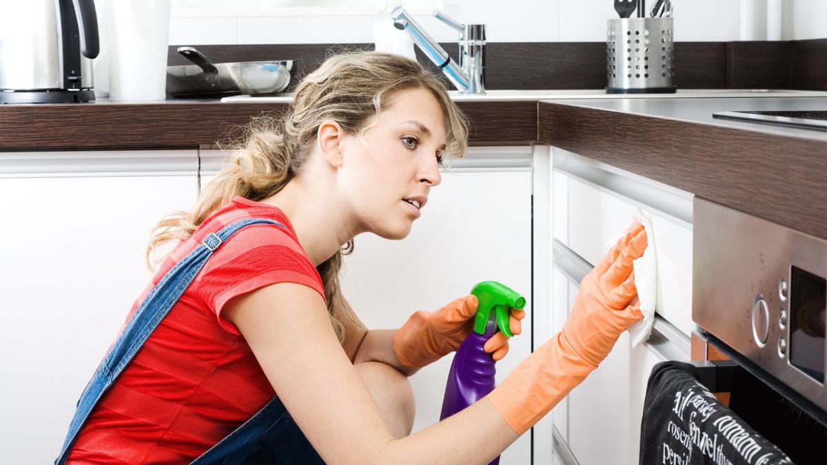 Mycie szafek kuchennych - Pyszności