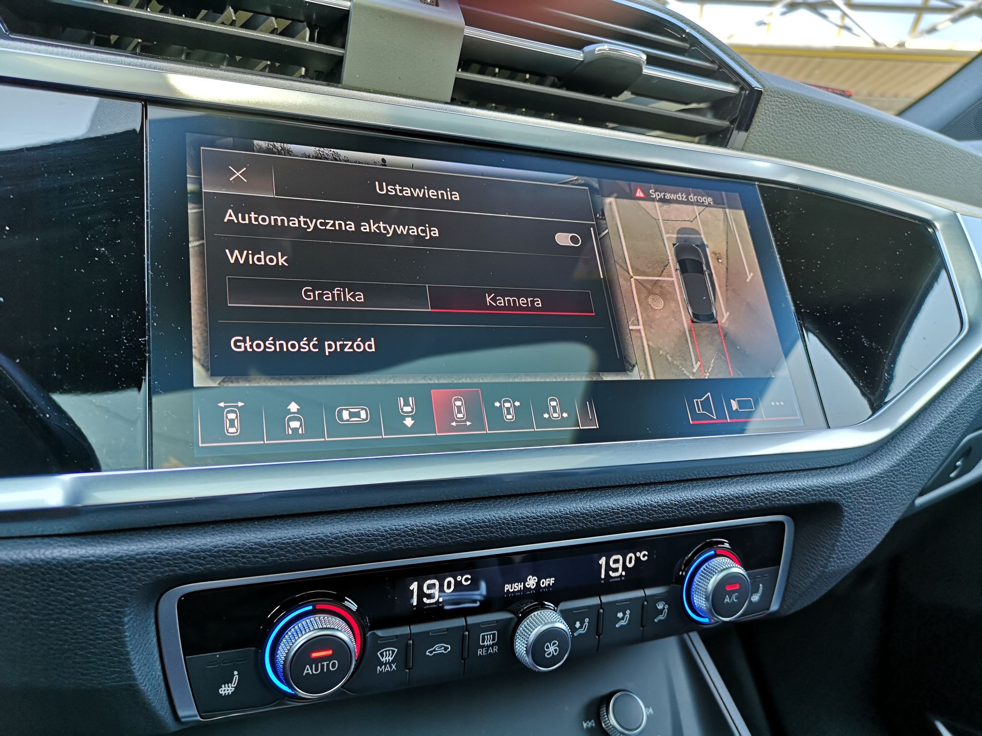 Audi Q3 Sportback: kamery 360 stopni, system Audi Pre sense basic & 360° i audio Bang & Olufsen 4