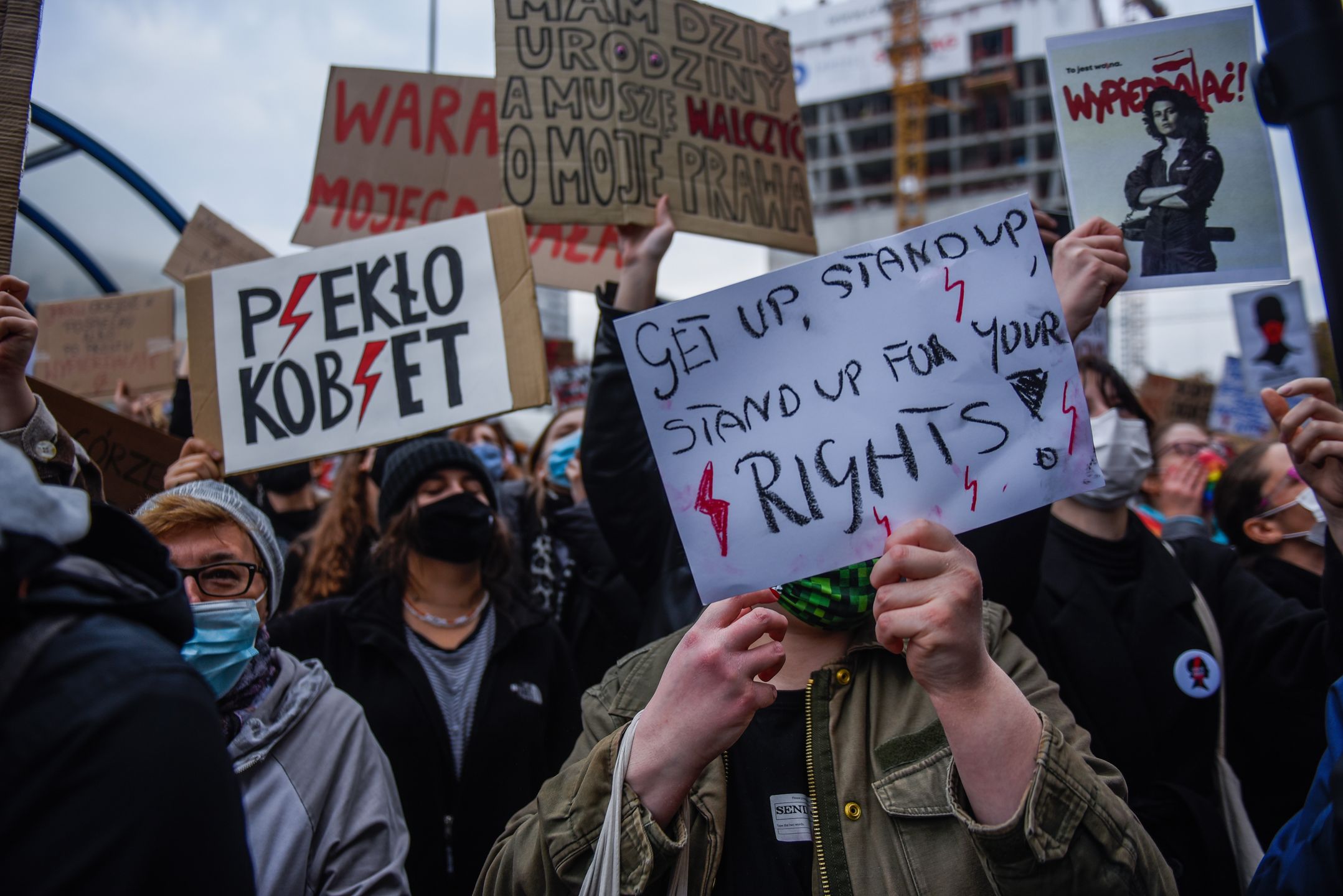 Zdjęcie dnia. Protesty kobiet nasilają się – nie brakuje wymownych haseł 1