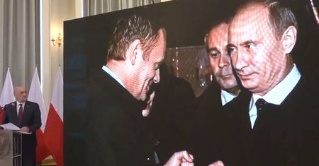Liczył, że nikt nie zauważy? Ekspert punktuje tezy Macierewicza