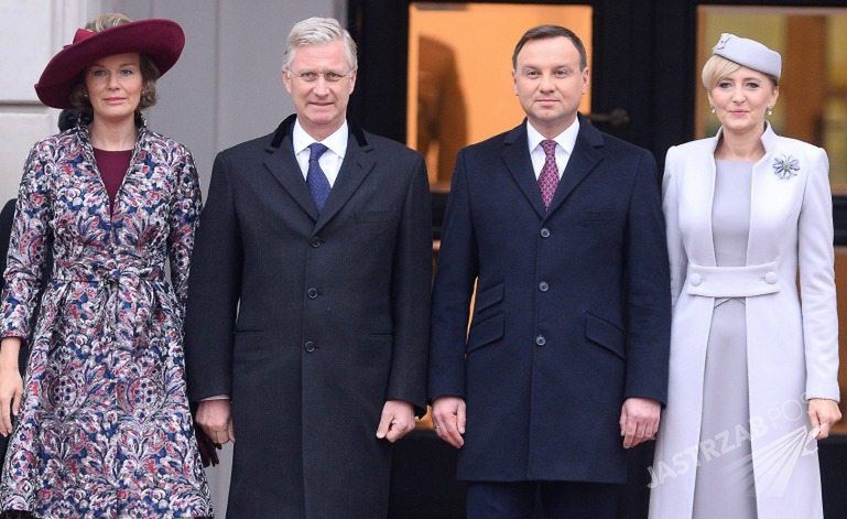 Prezydent Polski z żoną i parą królewską