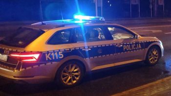 Rzeszów: Pijany 20-latek wjechał w drzewo. Pasażer zginął na miejscu