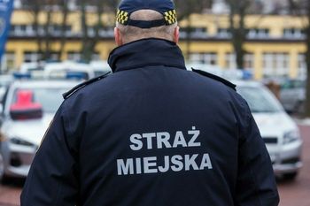 Straż miejska z Rybnika na kontrolę przyjdzie z tabletem. Funkcjonariusze sprawdzą w nim deklarację mieszkańca dotyczącą źródła ogrzewania