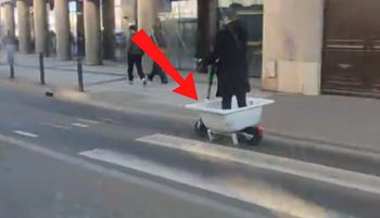 Sceny we Wrocławiu. To nie wytwór AI. Spójrzcie, co wiózł