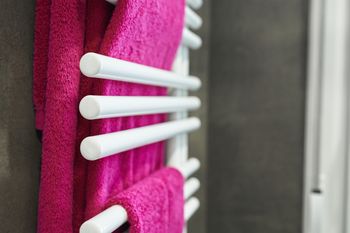 Tyle razy można użyć ręcznika. Dermatolodzy mówią jasno