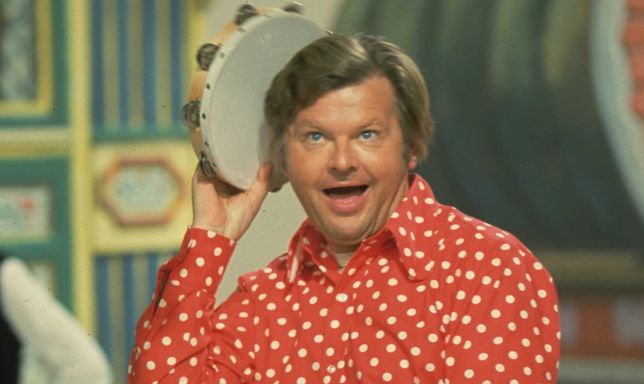 Benny Hill był jednym z najlepiej znanych komików na świecie