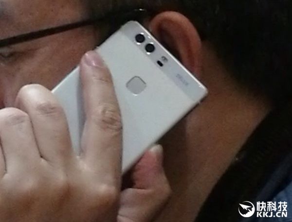 #wSkrócie: premiera iPhone'a SE na żywo, Huawei P9 na zdjęciach oraz powrót LG Watch Urban 2 2