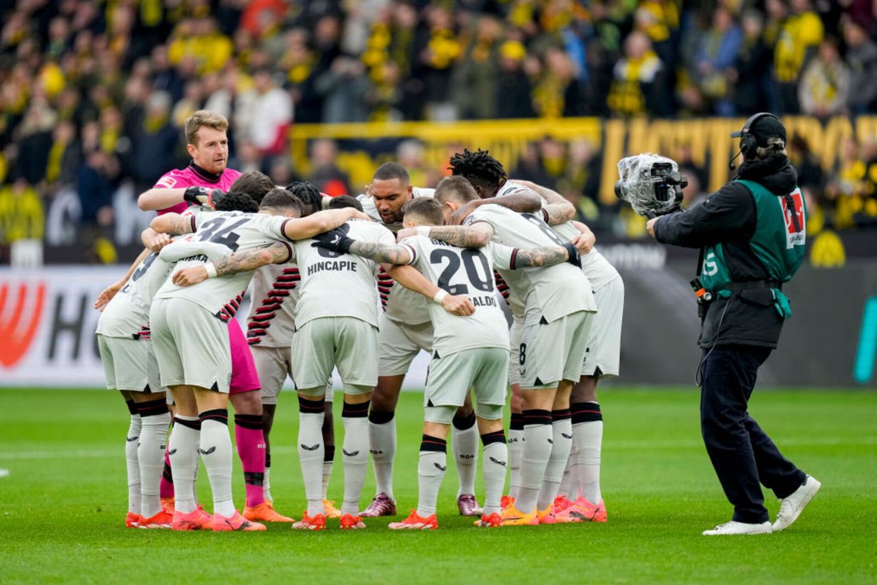 Leverkusen's stoppage-time heroics clinch Bundesliga title
