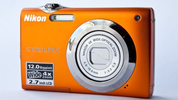 Czy da się pokochać głupią małpkę - aparat kompaktowy? 1