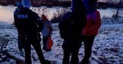 40-latek i dzieci na lodzie. Straż miejska alarmuje