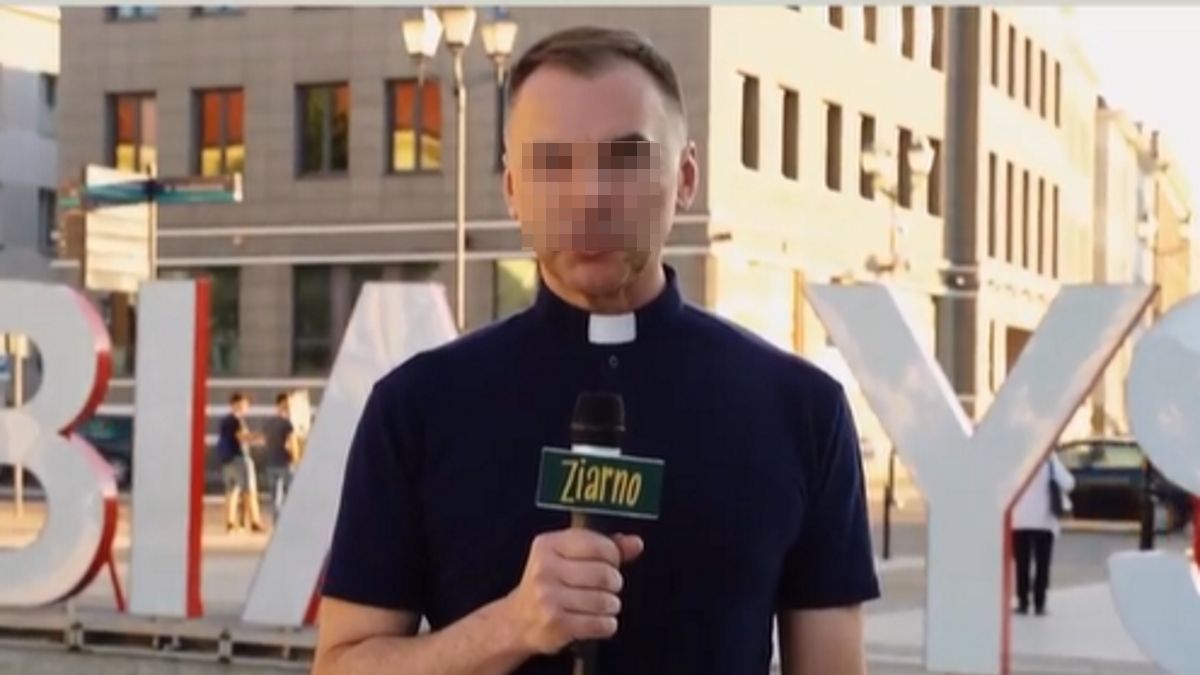 ks. Andrzej Dębski prowadził program dla dzieci "Ziarno" w TVP3 Białystok