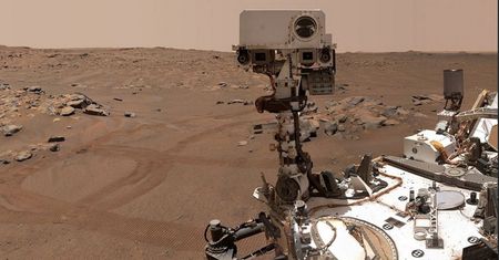 Odkryto potencjalne ślady życia na Marsie. NASA badała próbkę przez rok