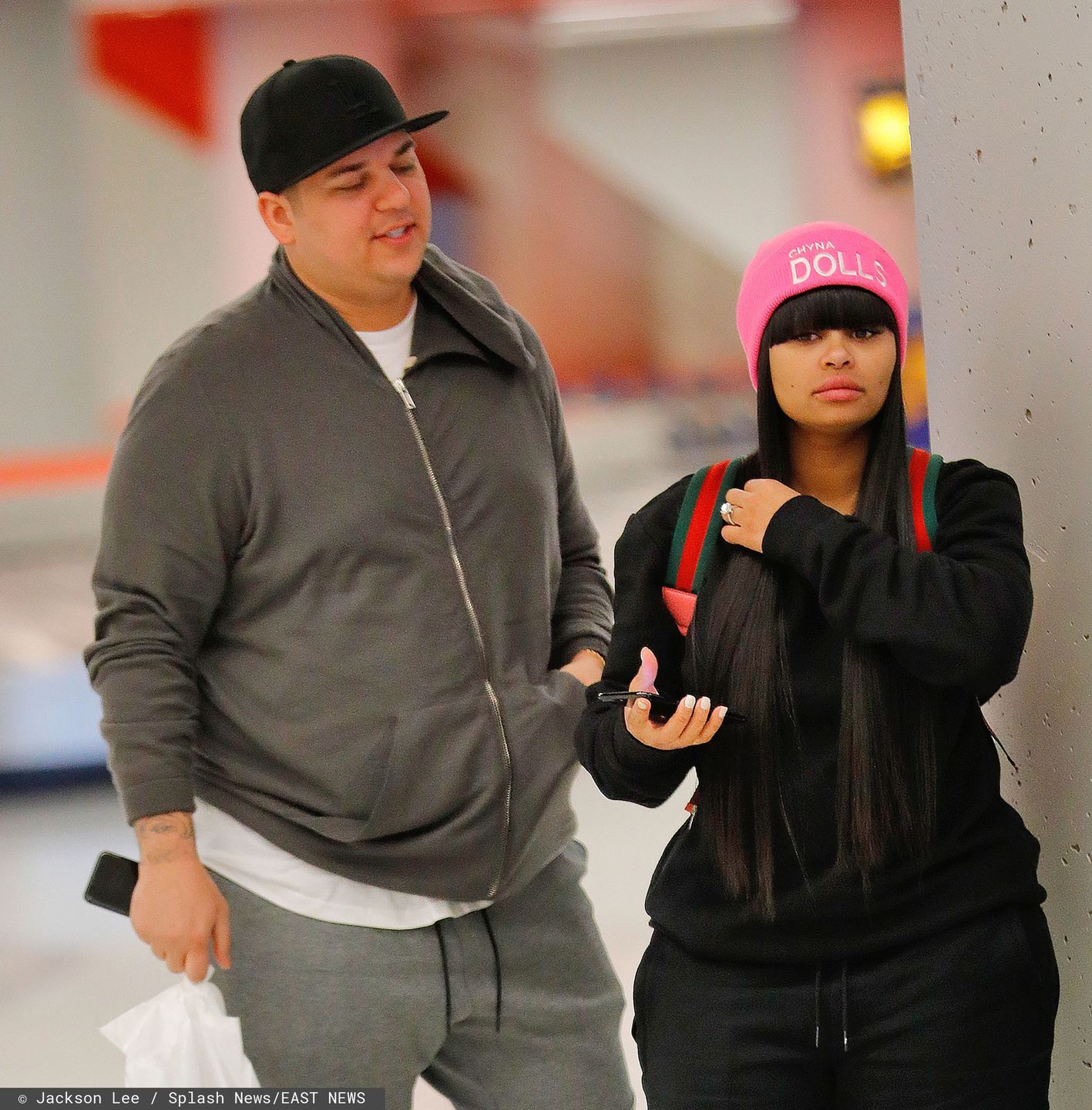 Odchudzony Rob Kardashian świętuje urodziny Khloe