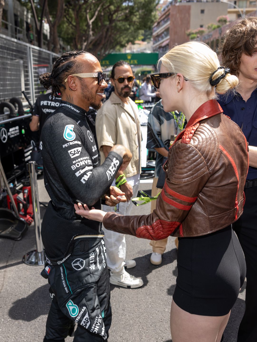 Lewis Hamilton i Anya Taylor-Joy na wyścigach F1