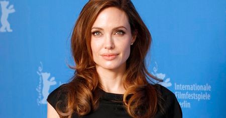 Angelina Jolie usunie jajniki?