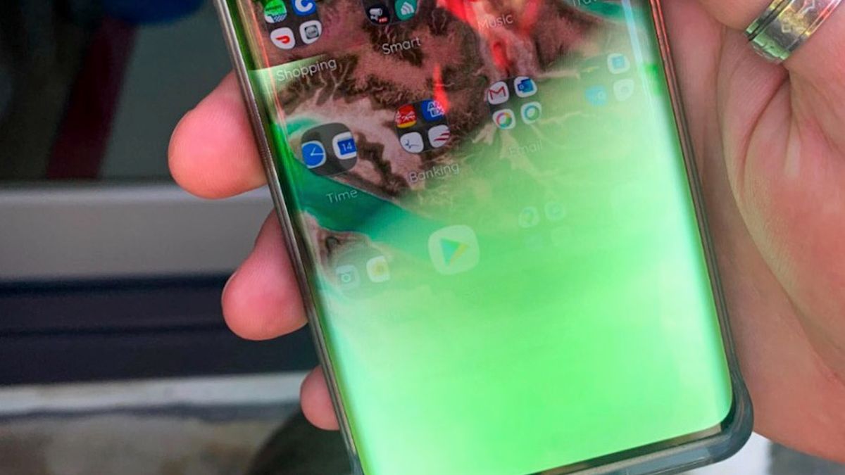 Motorola Edge+ też ma problemy z wyświetlaczem. Co się dzieje z tymi flagowcami? 1