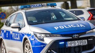 Pijany kierowca rozbił mercedesa na S7. Drugi wpadł podczas kontroli prędkości