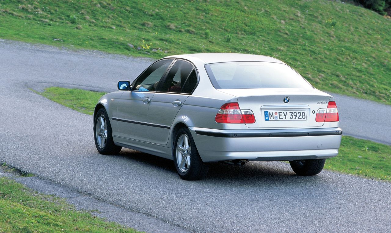 BMW 318i (E46)