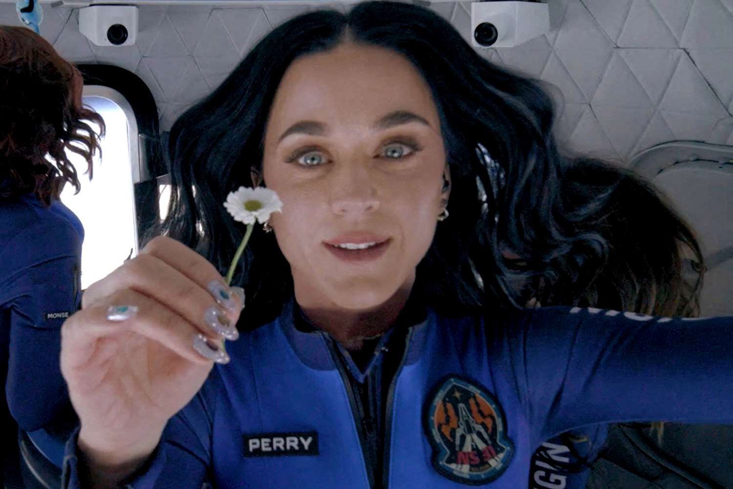 Kosmos i cyrk. Katy Perry żałuje tego, co stało się po wylądowaniu