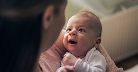 Po tacie czy mamie? Wiemy, po kim dziecko dziedziczy inteligencję