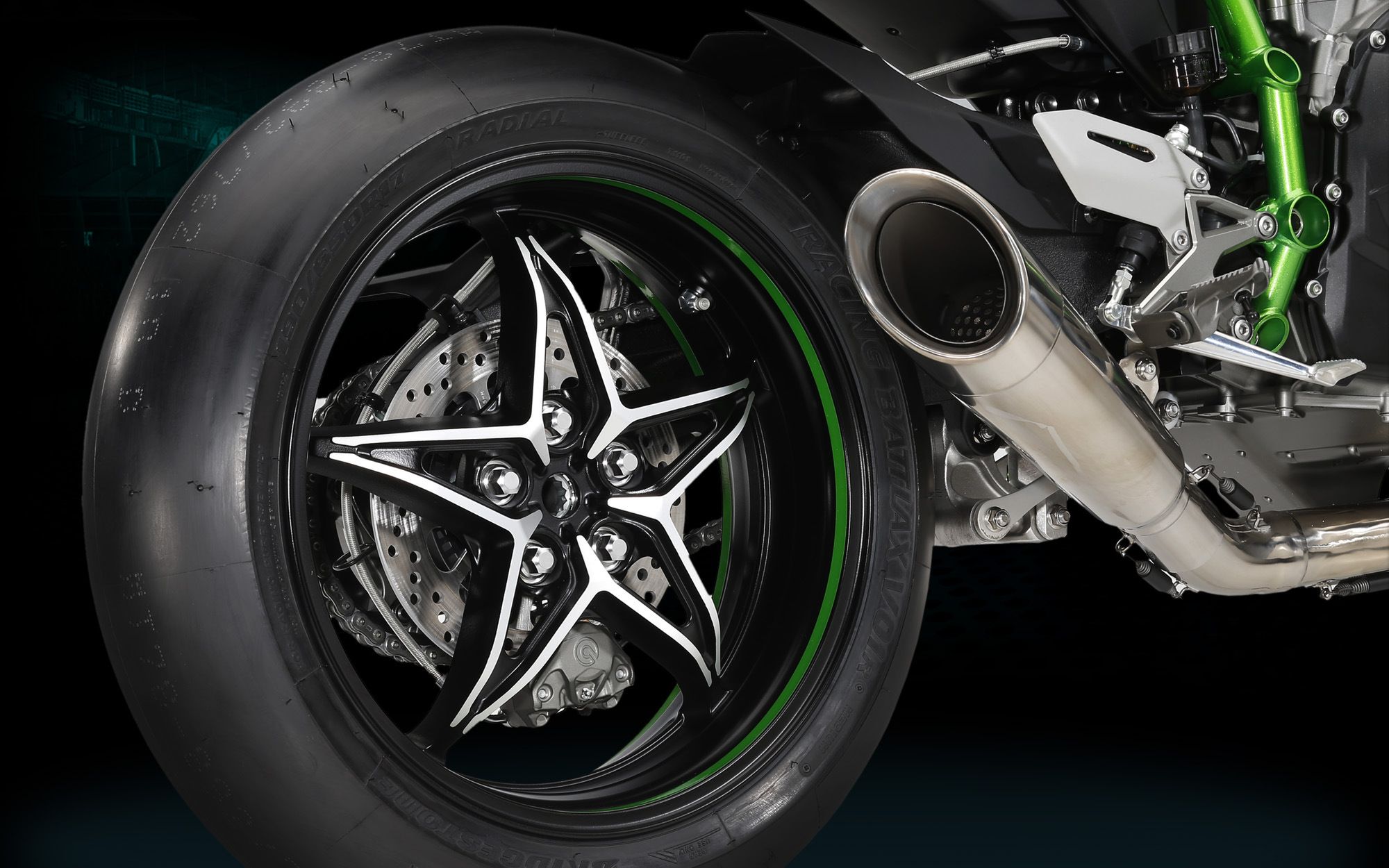 Gorąca nowość: 300-konne Kawasaki Ninja H2 11