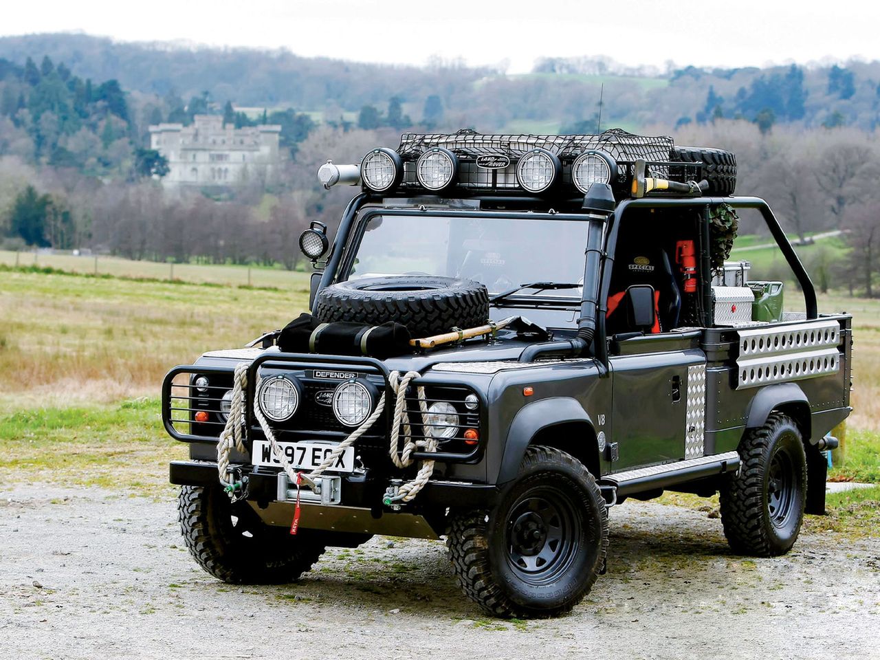 Land Rover Defender 90 Tomb Raider (2001)