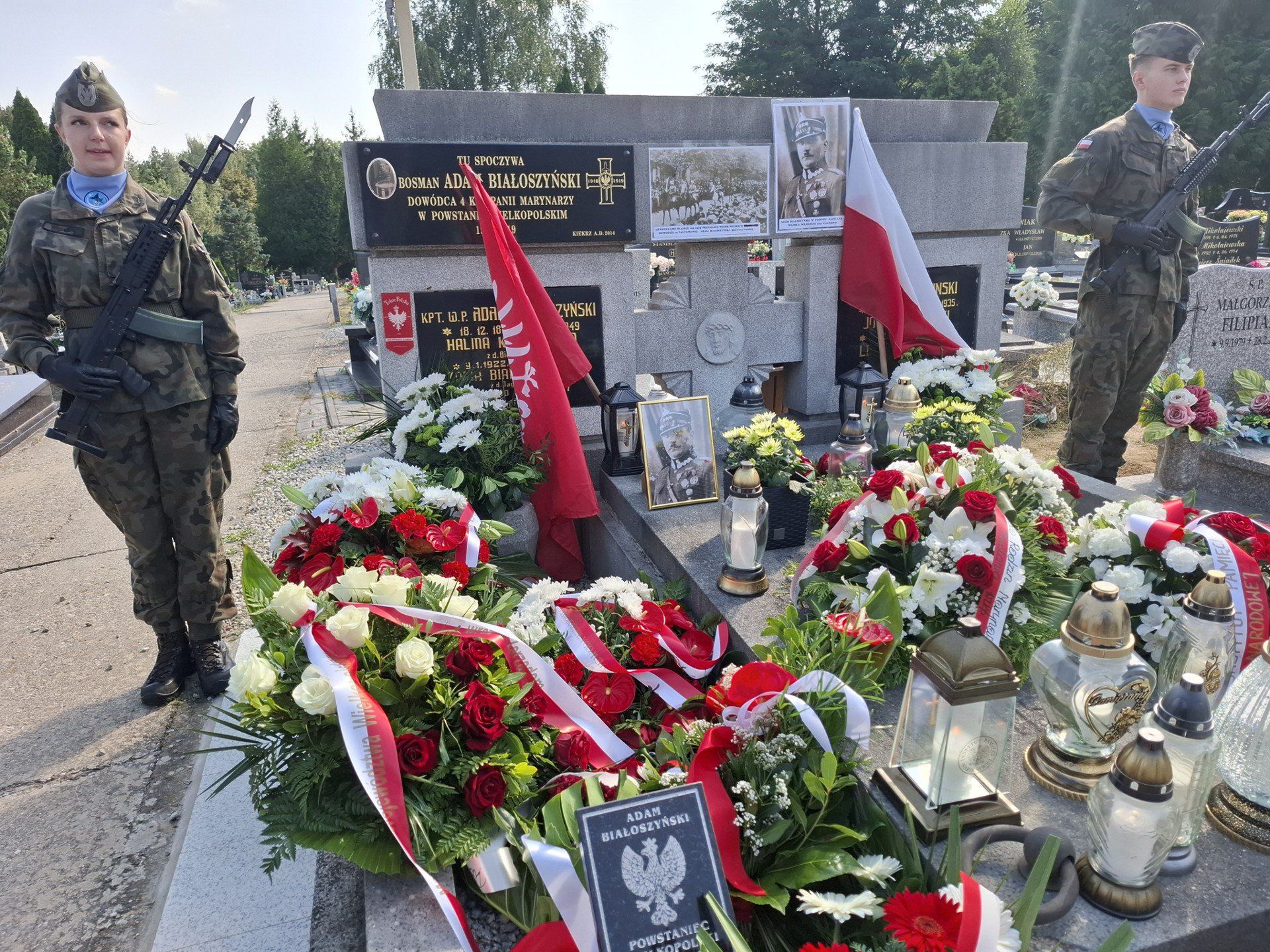 Grób Adama Białoszyńskiego w Kiekrzu