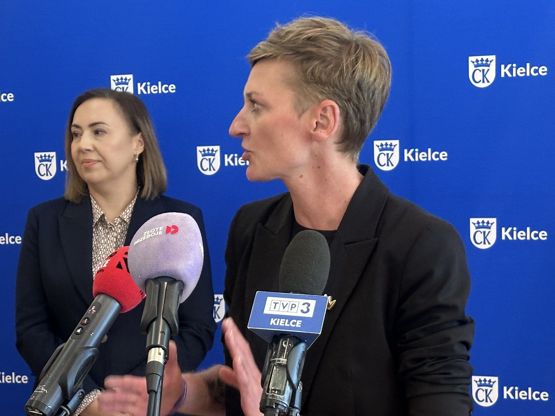 - Budżet obywatelski to nie tylko inwestycje w przestrzeń miejską, to przede wszystkim inwestycja w relacje społeczne. Dzięki tym projektom mieszkańcy współtworzą swoje miasto i mają realny wpływ na jego rozwój - mówiła Agata Wojda.