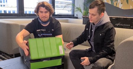 Unboxing Xbox Series X. Konsola jest mniejsza, niż się wydawało