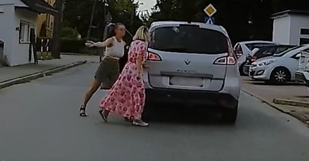Dwie kobiety nagrane. Sceny w Koluszkach. Teraz każdy zobaczy