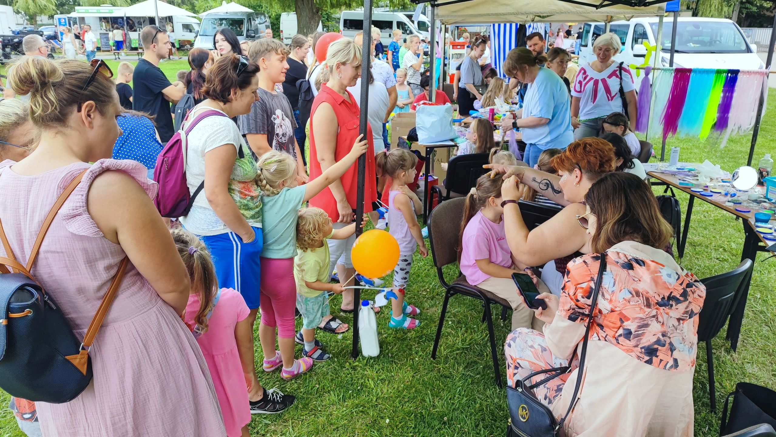 Piknik promujący program "Rodzina 800+" w Zbąszyniu
