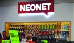 Tym elektromarketom sprzedaż skurczyła się prawie o połowę. Przejmie je x-kom