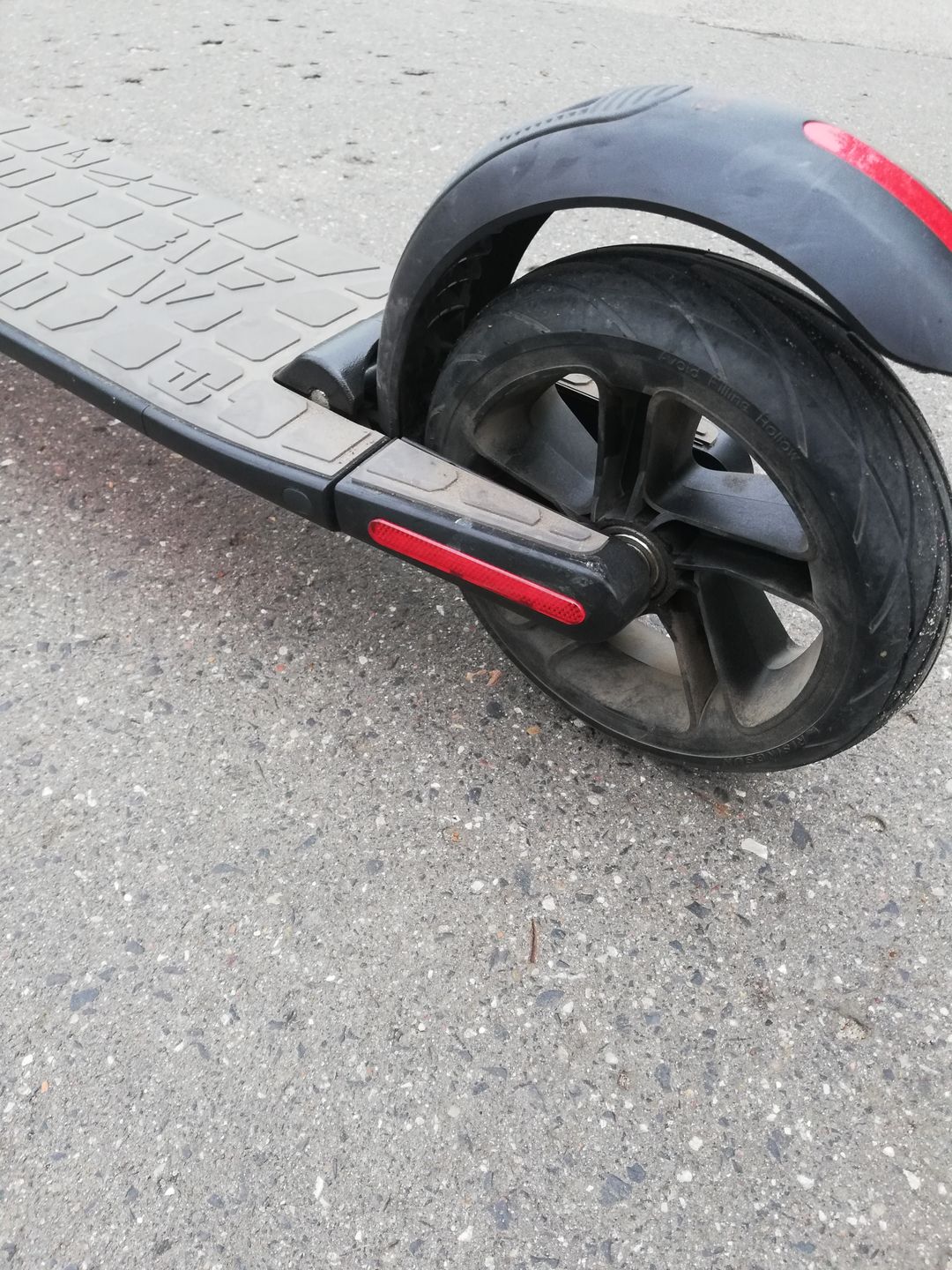 Hulajnoga Seat eXS - recenzja. Niby Segway, ale ładniejsza i droższa 2