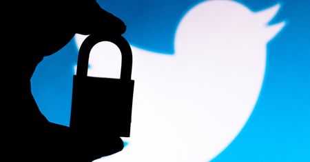 Twitter oznacza konta mediów państwowych. Specjalne etykiety otrzymali też politycy